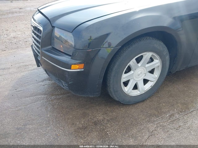 2005 Chrysler 300 Touring მანქანა იყიდება აუქციონზე, vin: 2C3AA53G05H588481, აუქციონის ნომერი: 44561611