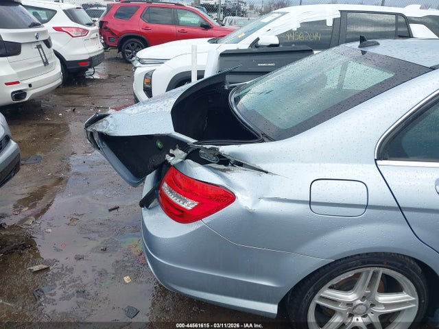 2013 MERCEDES-BENZ C 250 WDDGF4HB5DR294920 Photo 5