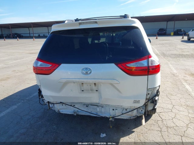 5TDDK3DC3FS095872 Toyota Sienna Xle Premium 7 Passenger
