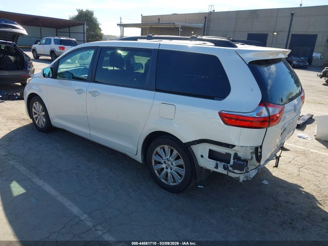 5TDDK3DC3FS095872 Toyota Sienna Xle Premium 7 Passenger