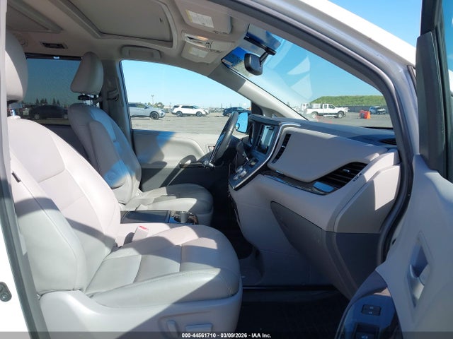 5TDDK3DC3FS095872 Toyota Sienna Xle Premium 7 Passenger