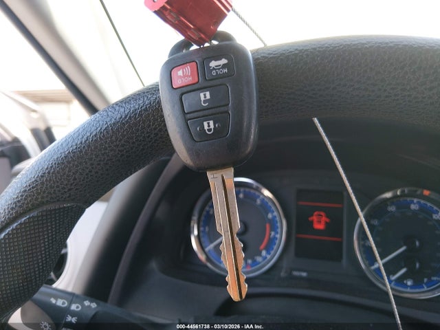 Toyota COROLLA LE 2017 5YFBURHE2HP651441 Image 11