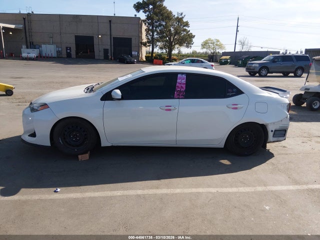 Toyota COROLLA LE 2017 5YFBURHE2HP651441 Image 15