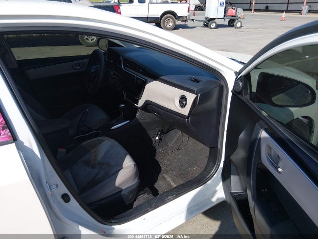Toyota COROLLA LE 2017 5YFBURHE2HP651441 Image 5