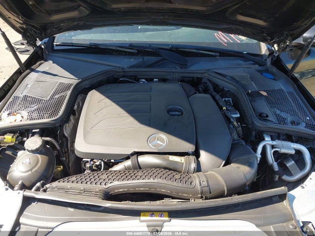W1KWF8DBXMR629212 Mercedes-Benz C 300 Sedan