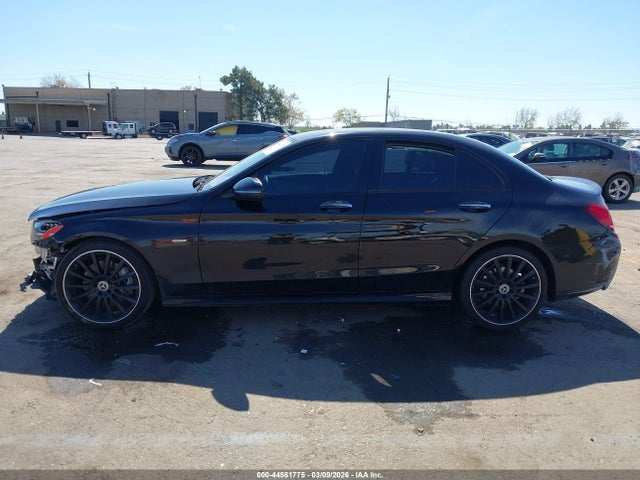 W1KWF8DBXMR629212 Mercedes-Benz C 300 Sedan