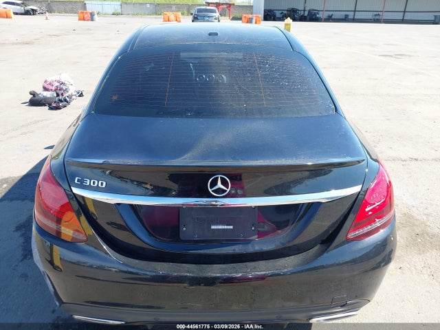 W1KWF8DBXMR629212 Mercedes-Benz C 300 Sedan