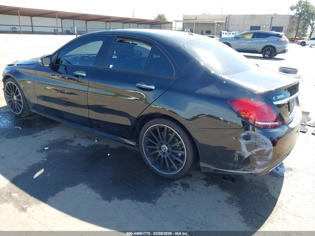 W1KWF8DBXMR629212 Mercedes-Benz C 300 Sedan