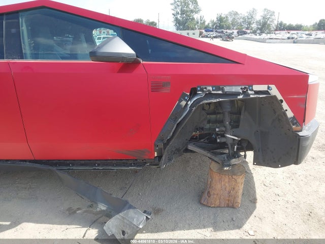 2024 TESLA CYBERTRUCK 7G2CEHED7RA005181 Photo 5