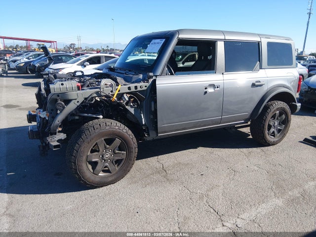 Ford Bronco Black Diamond 2024 1FMEE1BP0RLA76882 Image 2