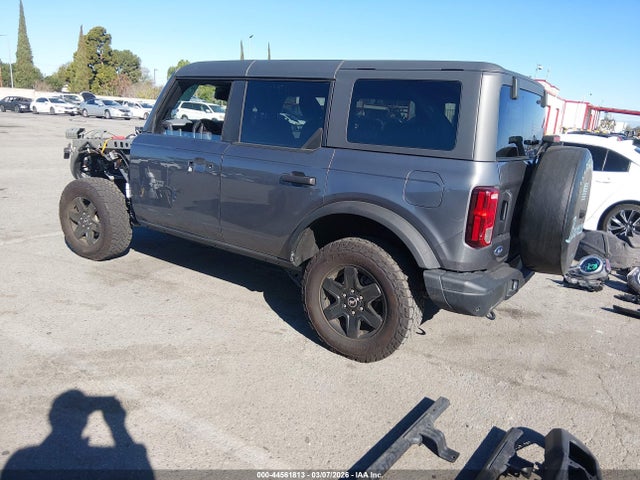 1FMEE1BP0RLA76882 Ford Bronco Black Diamond
