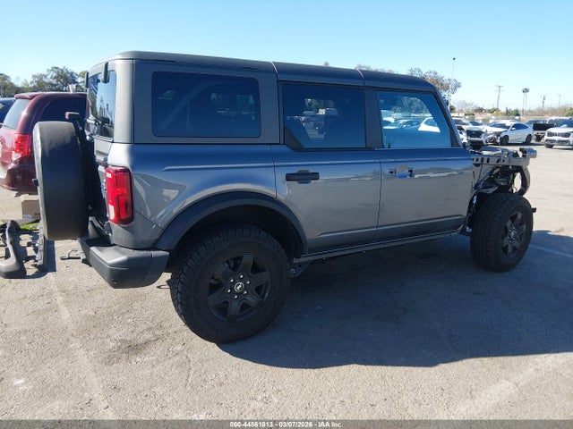 Ford Bronco Black Diamond 2024 1FMEE1BP0RLA76882 Image 4