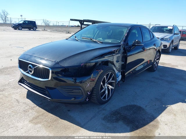 Aukcja sprzedaży 2020 Volvo S60 T6 Momentum, vin: 7JRA22TKXLG057049, numer aukcji: 44561823