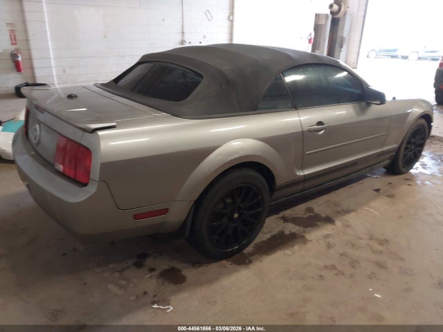 2008 FORD MUSTANG 1ZVHT84N585146033 Photo 3