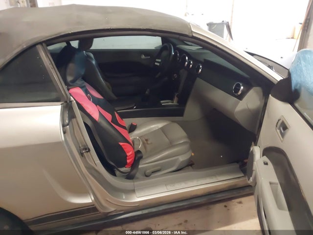 2008 FORD MUSTANG 1ZVHT84N585146033 Photo 4