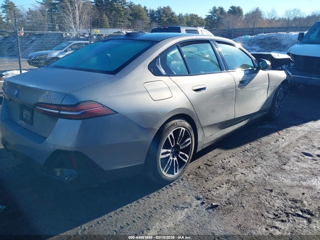 Продаж на аукціоні авто 2025 Bmw 550e Xdrive, vin: WBA13FK09SCU34654, номер лоту: 44561898