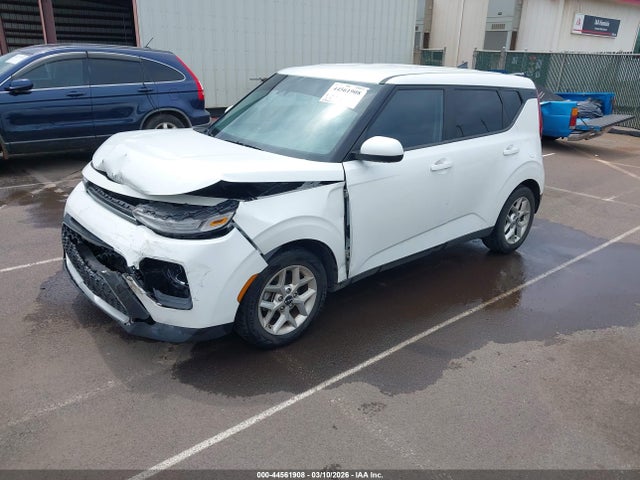 KIA SOUL LX 2022 KNDJ23AU2N7159361 Image 2