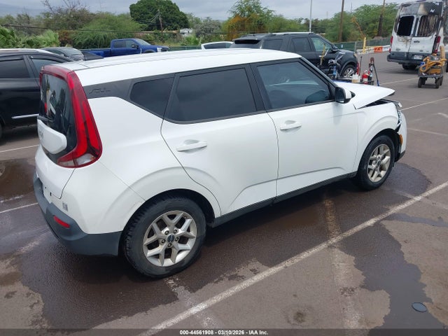 KIA SOUL LX 2022 KNDJ23AU2N7159361 Image 4