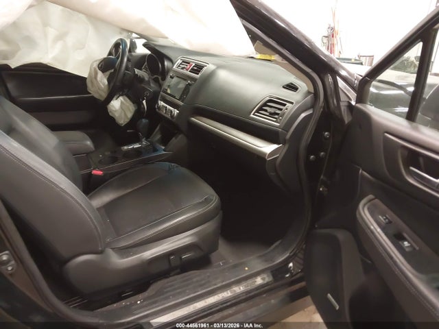 44561961 :رقم المزاد ، 4S3BNAJ63F3046934 vin ، 2015 Subaru Legacy 2.5i Limited مزاد بيع