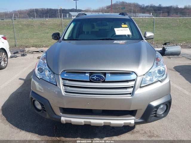 44561969 :رقم المزاد ، 4S4BRCLC0E3264777 vin ، 2014 Subaru Outback 2.5i Limited مزاد بيع