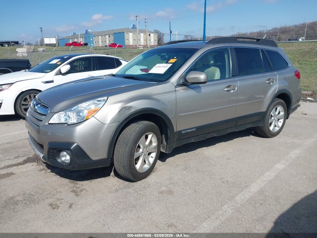 44561969 :رقم المزاد ، 4S4BRCLC0E3264777 vin ، 2014 Subaru Outback 2.5i Limited مزاد بيع