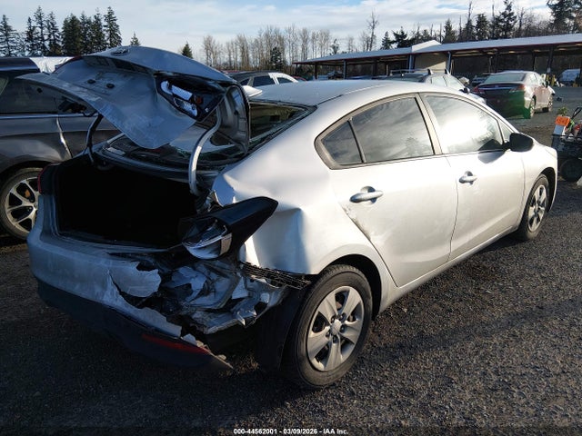 KIA FORTE LX 2017 3KPFK4A70HE092687 Image 4