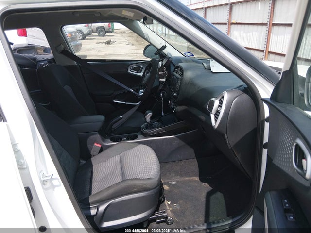 Продажа на аукционе авто 2024 Kia Soul Lx, vin: KNDJ23AU5R7906859, номер лота: 44562004