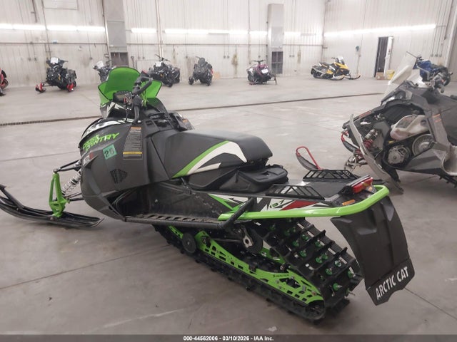 4UF18SNW7JT107027 Arctic Cat Ext 600