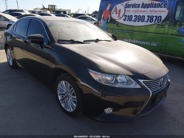 Auction sale of the 2013 Lexus Es 350, vin: JTHBK1GG0D2032645, lot number: 44562032