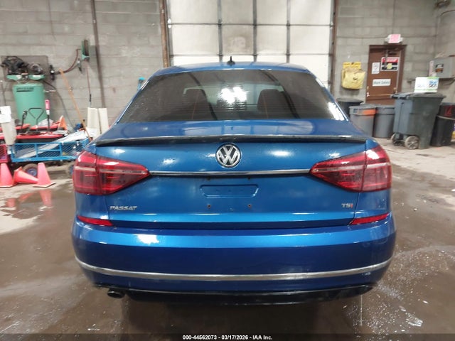 Продажа на аукционе авто 2017 Volkswagen Passat 1.8t R-line, vin: 1VWDT7A37HC056695, номер лота: 44562073