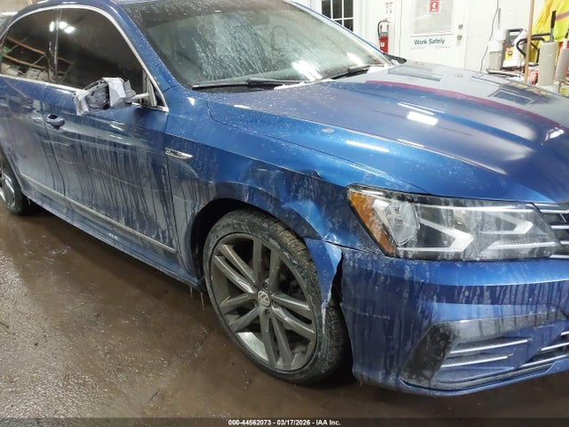Продажа на аукционе авто 2017 Volkswagen Passat 1.8t R-line, vin: 1VWDT7A37HC056695, номер лота: 44562073