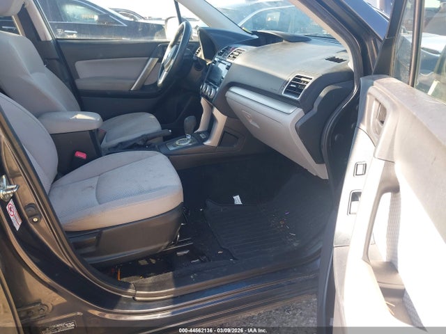 44562136 :رقم المزاد ، JF2SJAGCXHH419693 vin ، 2017 Subaru Forester 2.5i Premium مزاد بيع