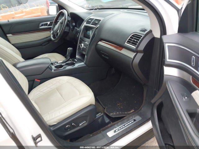 Ford Explorer Platinum 2017 1FM5K8HT2HGD35840 Image 5