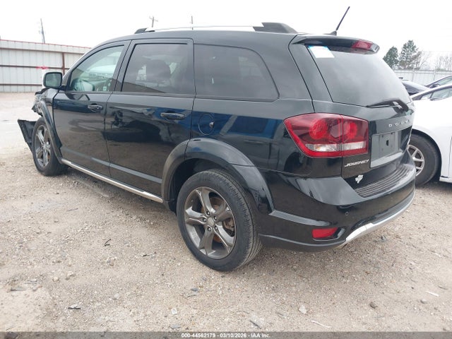 3C4PDCGGXFT614833 Dodge Journey Crossroad