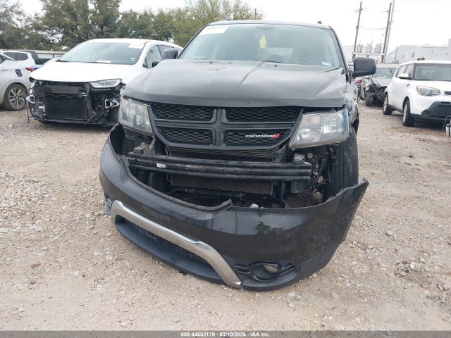 3C4PDCGGXFT614833 Dodge Journey Crossroad