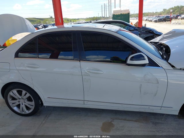 44562208 :رقم المزاد ، WDDGF54X68R014029 vin ، 2008 Mercedes-benz C 300 Luxury/sport مزاد بيع