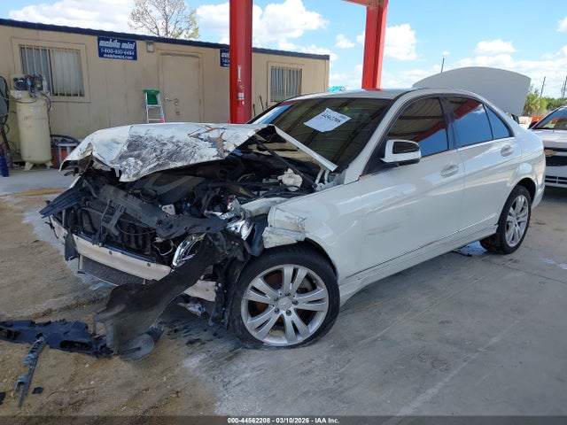 44562208 :رقم المزاد ، WDDGF54X68R014029 vin ، 2008 Mercedes-benz C 300 Luxury/sport مزاد بيع