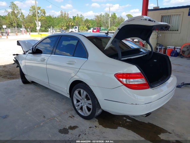 44562208 :رقم المزاد ، WDDGF54X68R014029 vin ، 2008 Mercedes-benz C 300 Luxury/sport مزاد بيع