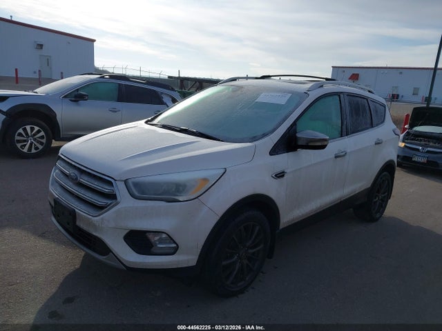 1FMCU9J90HUA34202 Ford Escape Titanium