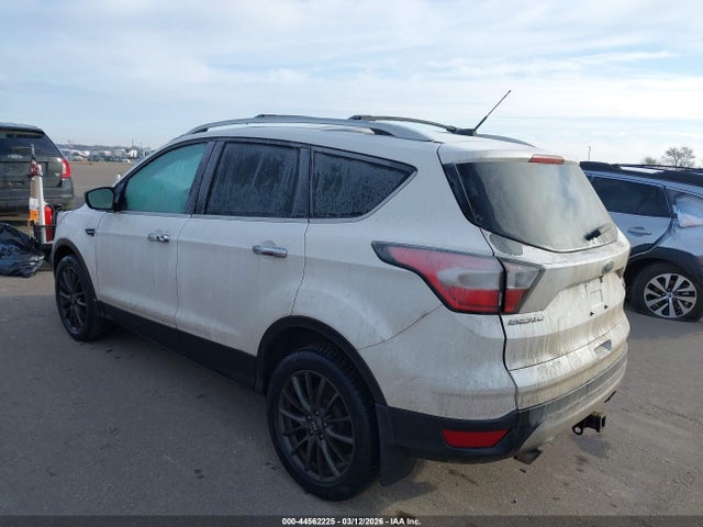 1FMCU9J90HUA34202 Ford Escape Titanium
