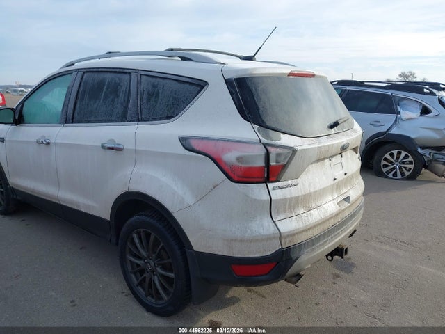 1FMCU9J90HUA34202 Ford Escape Titanium
