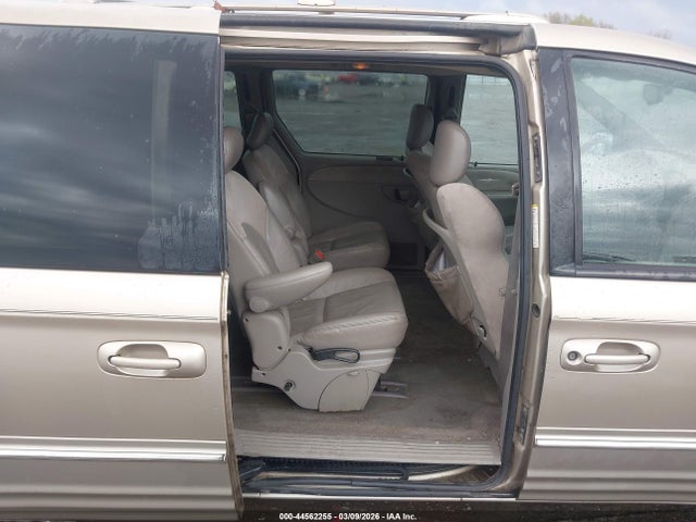 Aukcja sprzedaży 2002 Chrysler Town & Country Limited, vin: 2C8GP64L42R680901, numer aukcji: 44562255