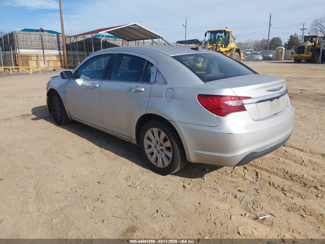 Продажа на аукционе авто 2012 Chrysler 200 Lx, vin: 1C3CCBAB5CN318997, номер лота: 44562306