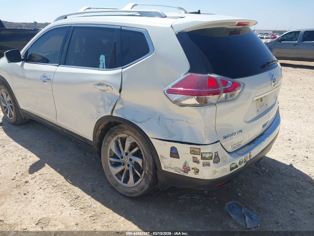 2015 Nissan Rogue Sl მანქანა იყიდება აუქციონზე, vin: 5N1AT2MTXFC757549, აუქციონის ნომერი: 44562307