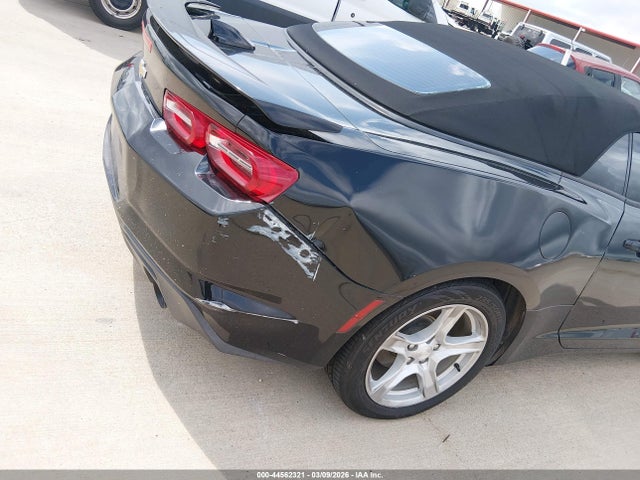 1G1FB3DXXK0139500 Chevrolet Camaro 1lt