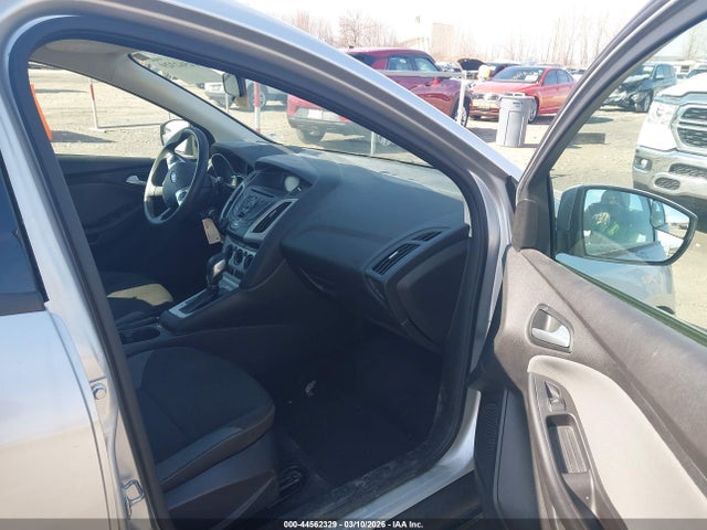 Ford FOCUS SE 2014 1FADP3K20EL458968 Image 5
