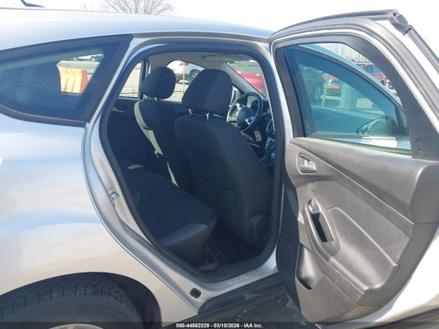 Ford FOCUS SE 2014 1FADP3K20EL458968 Image 8