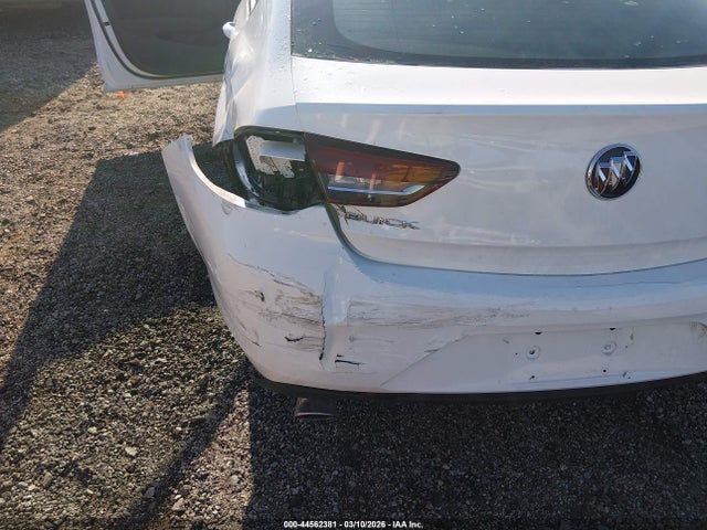 44562381 :رقم المزاد ، W04GL6SX2J1147493 vin ، 2018 Buick Regal Sportback Preferred مزاد بيع