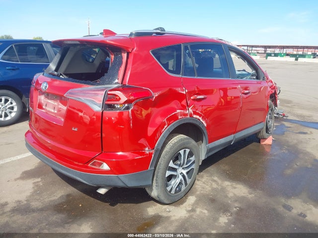 JTMZFREV7GJ083865 Toyota RAV4 LE