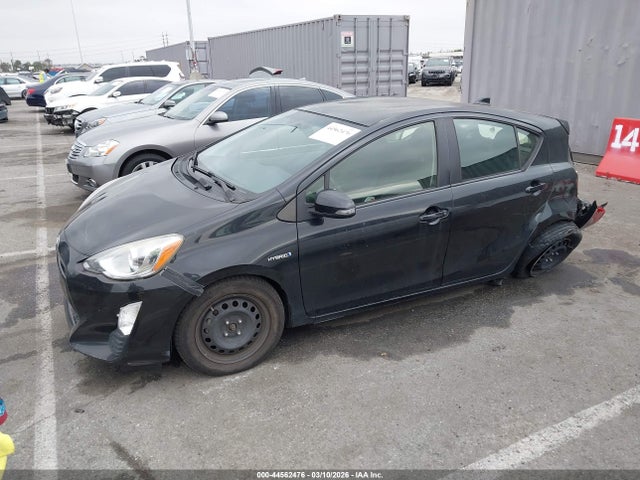 JTDKDTB39G1130983 Toyota Prius C Two